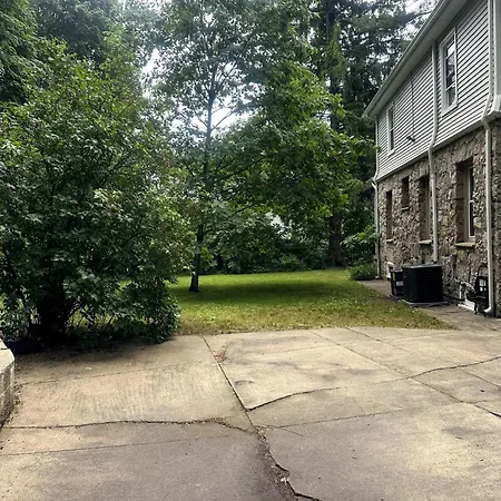 1 Ridgeway Avenue Villa Providence Exterior photo
